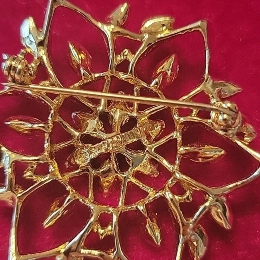 Vintage Sarah Coventry pin‎